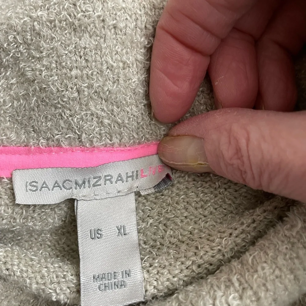 Funnel neck pullover
